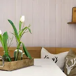 Hugenhof * كيشتزارتن